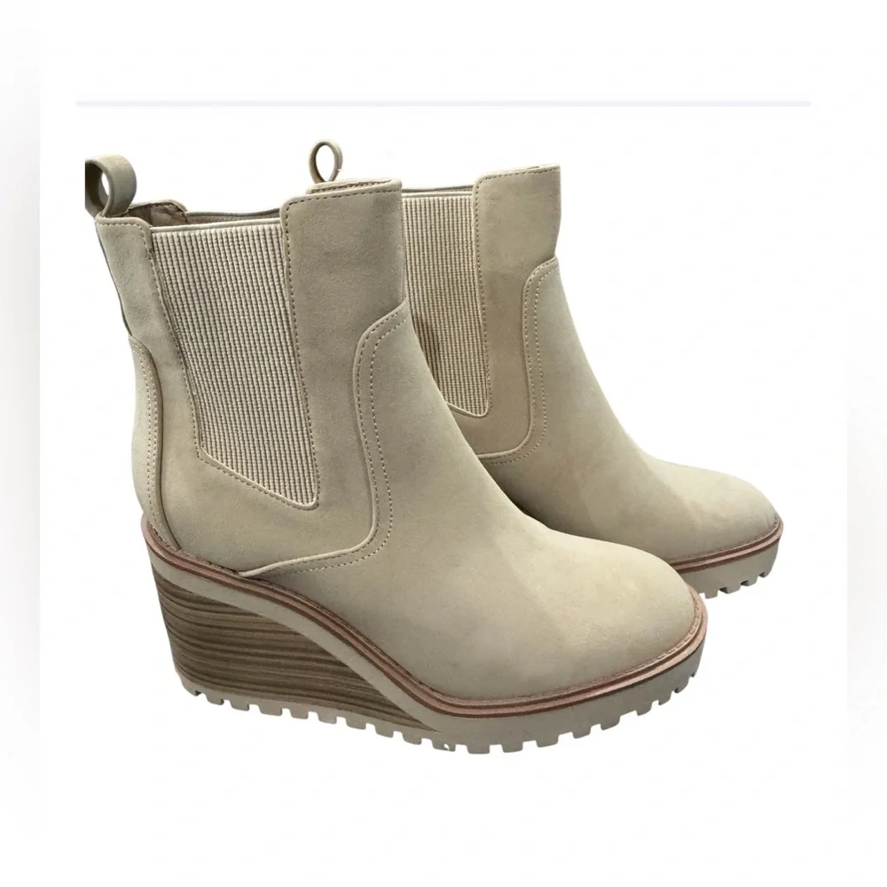 NWT MIA Womens Corin Lug Sole Casual Boots Ankle High Heel 3